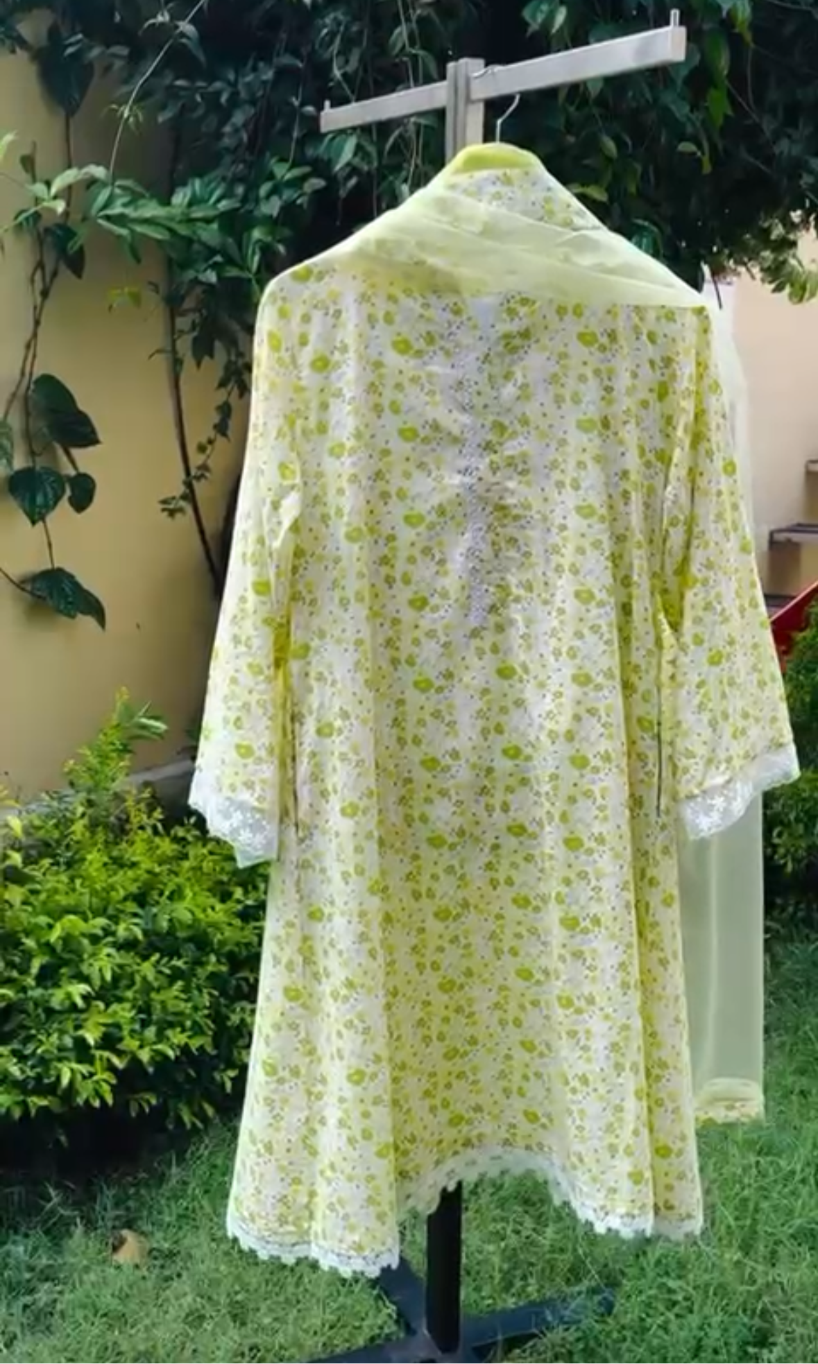 3 Pcs (Lawn)