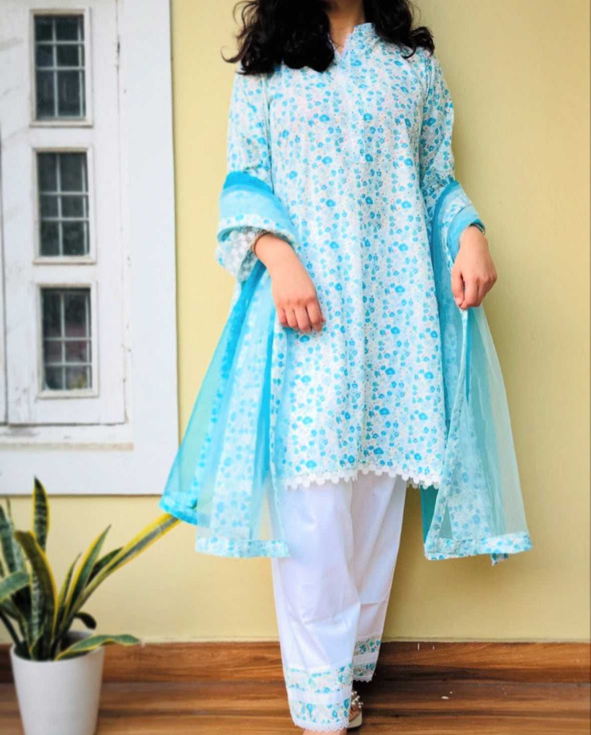 3 Pcs (Lawn)